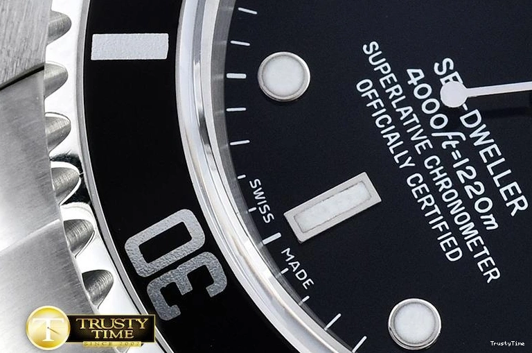 1202 ROLSD061 – SeaDweller UrbanChic 1020